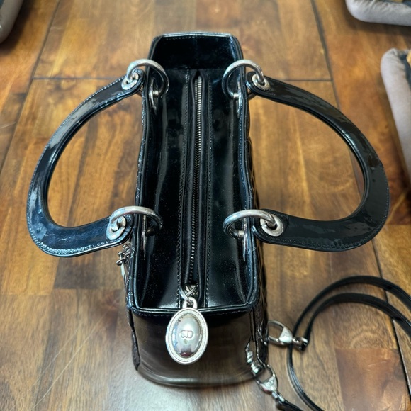 Christian Dior Black Patent Leather Medium Lady Dior - Picture 6 of 14